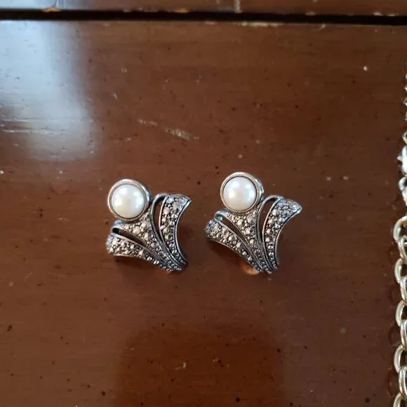 8 piece Bohemian Costume jewelry lot necklace earrings locket bracelet - Picture 5 of 11